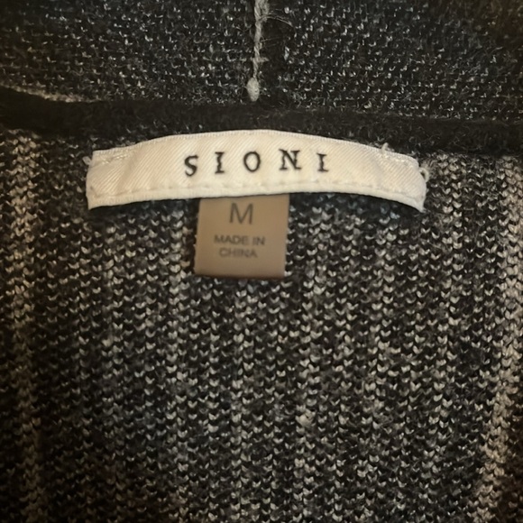 Open-Front Sioni Cardigan with Black and Gray Stripes - Picture 4 of 7